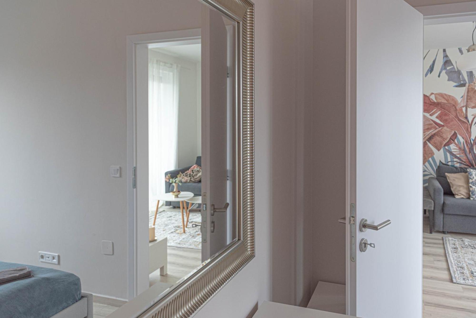 Dob36 Apartment With Free Private Parking And Balcony Budapesta Exterior foto